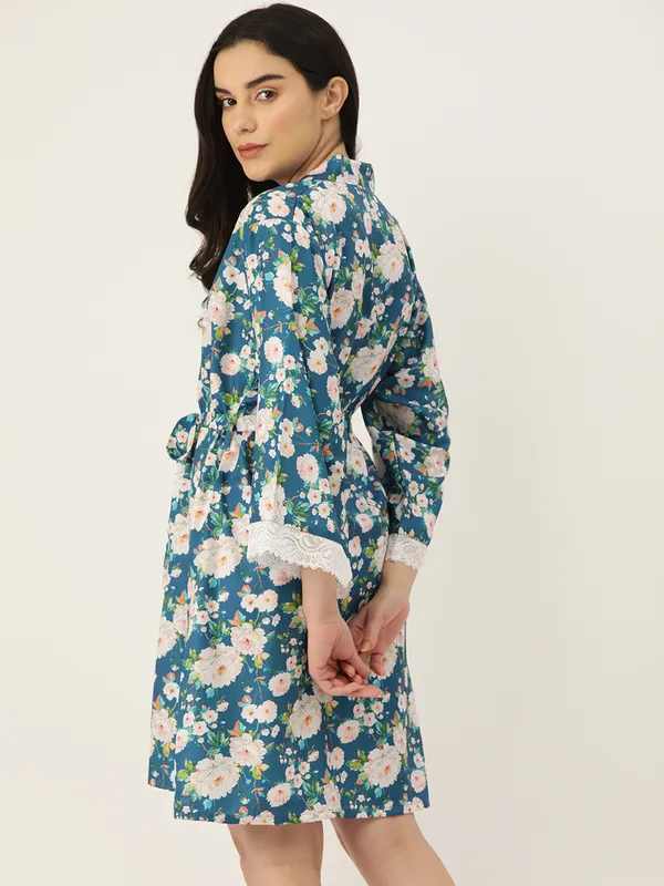 Blue_Floral_Printed_Robe_With_Lace_For_Women