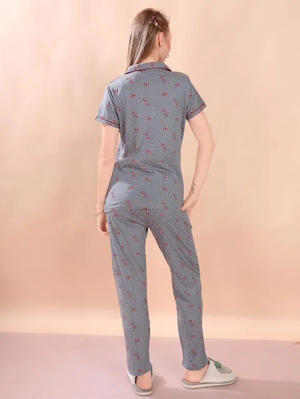Grey_Two_Way_Lycra_Regular_Fit_Solid_Night_Wear_For_Women