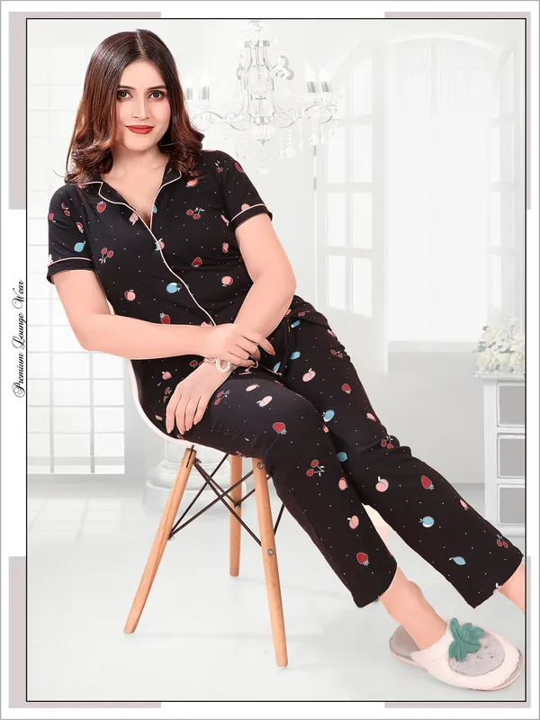 Black_Cotton_Printed_Shirt_&_Pyjama_Set_For_Women_(_Pack_Of_2_)