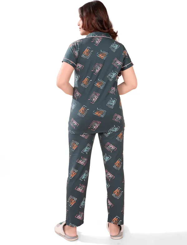 Dark_Green_Cotton_Printed_Shirt_&_Pyjama_Set_For_Women_(_Pack_Of_2_)