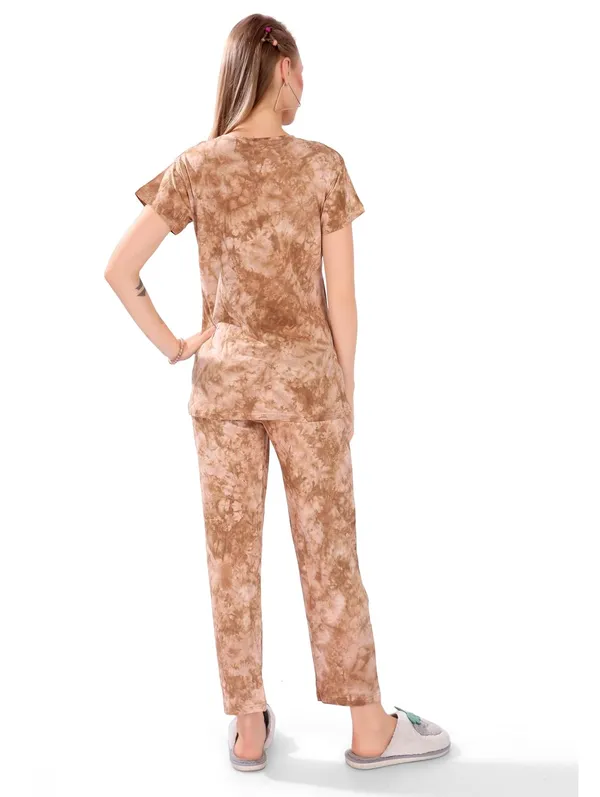 Gold_Two_Way_Lycra_Regular_Fit_Solid_Night_Wear_For_Women