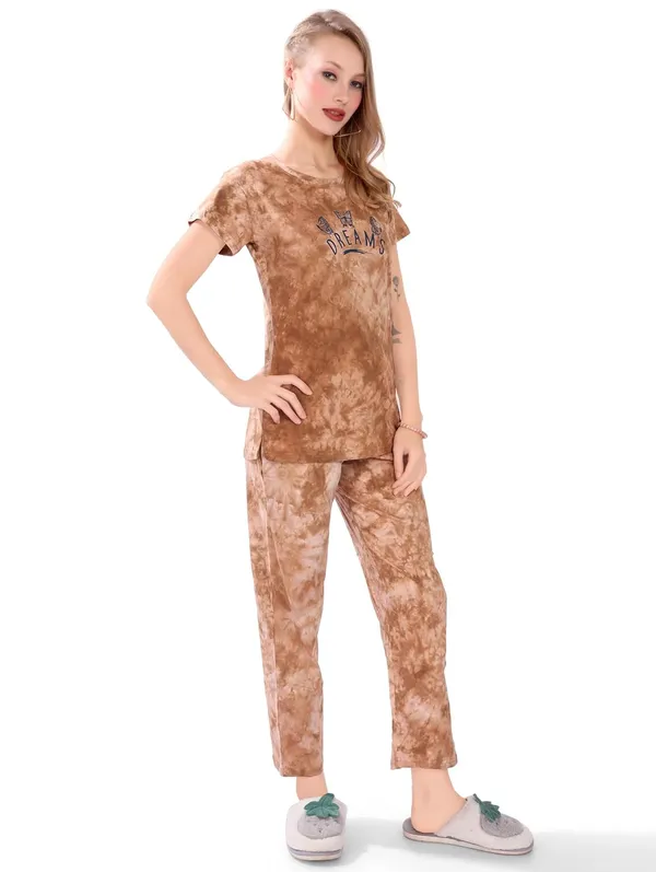 Gold_Two_Way_Lycra_Regular_Fit_Solid_Night_Wear_For_Women