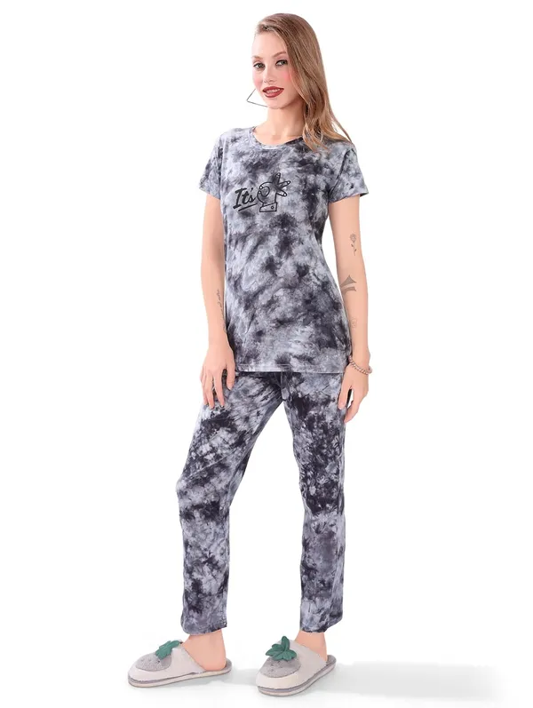 Grey_Two_Way_Lycra_Regular_Fit_Solid_Night_Wear_For_Women