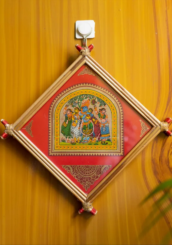 Red_Wall_Hanging_Newly_Framed_Palm_Leaf_Painting_of_Radha-Krishna_Raasleela_with_Gopi's