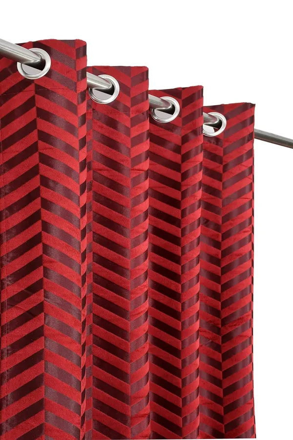 Pack_of_2_Maroon_Velvet_Room_Darkening_Curtain_With_Eyelet_Rings