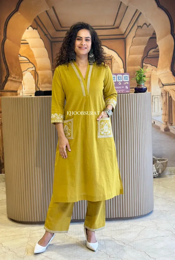 Beautiful_Mustard_yellow_cotton_slub_with_both_sides_pocket_2_pc