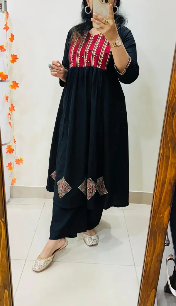 Black_Cotton_Embroidered_Kurti_Set_with_Contrast_Maroon_Yoke