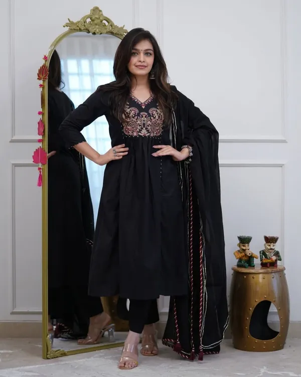 Black_Embroidered_Kurta_Set_with_Dupatta