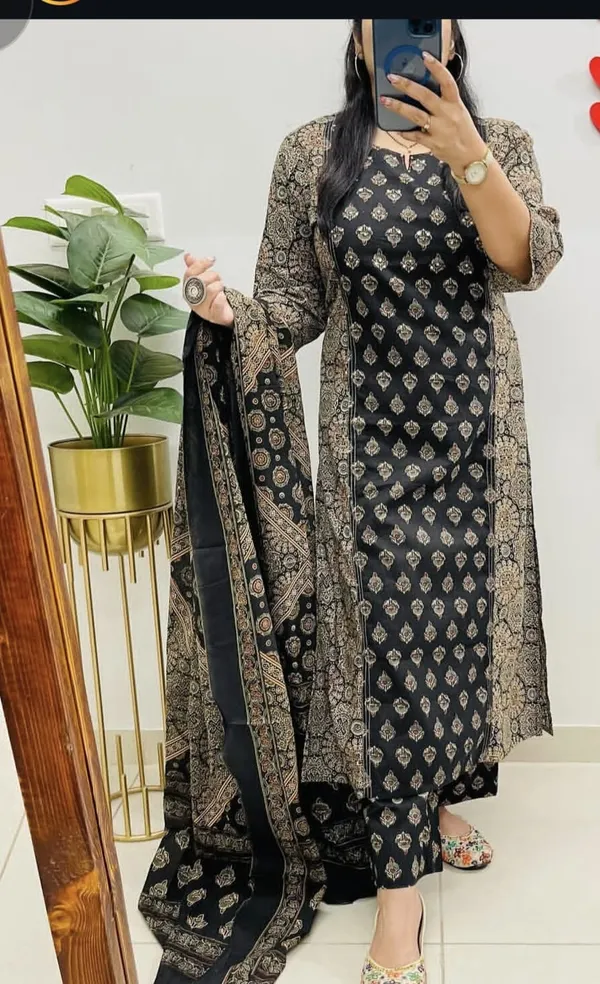 Black_&_Antique_Gold_Ethnic_Printed_Kurta_Set_with_Dupatta