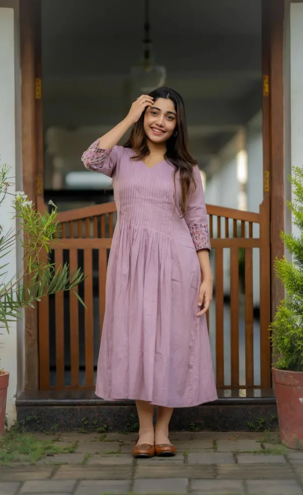 Dusty_Rose_Pleated_A-Line_Midi_Dress