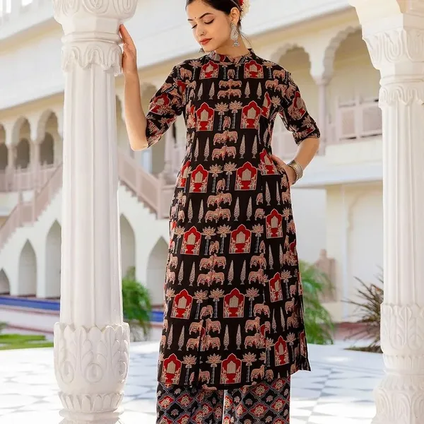 Elegant_Indo-Fusion_Printed_Kurta_Set