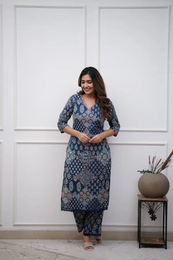 Indigo_Ajrakh_Print_Kurta_Set
