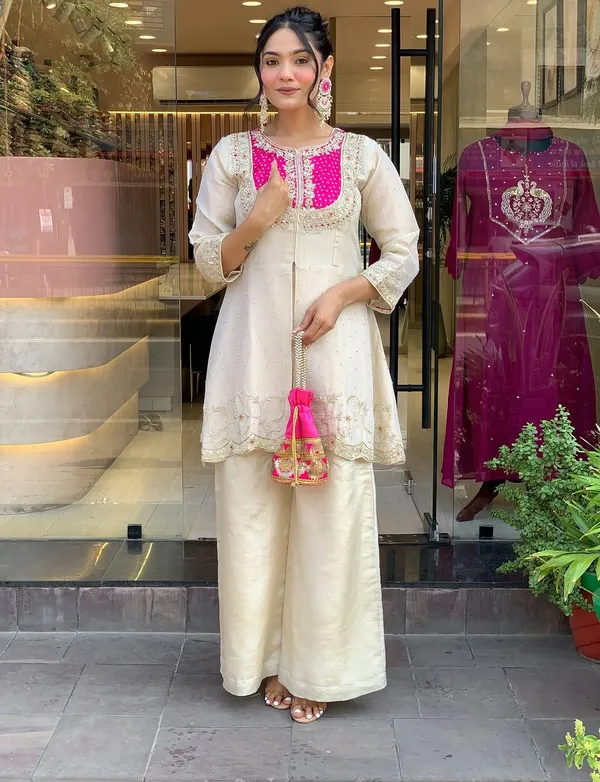 Ivory_&_Fuchsia_Embroidered_Kurta_Palazzo_Set