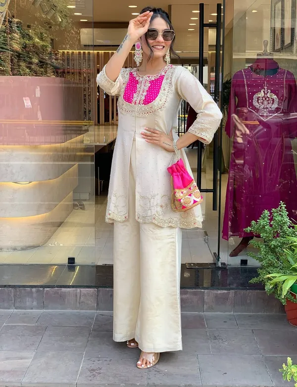 Ivory_&_Fuchsia_Embroidered_Kurta_Palazzo_Set