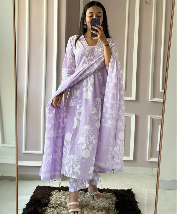 Lavender_Mist_Floral_Anarkali_Kurta_Set_with_Dupatta