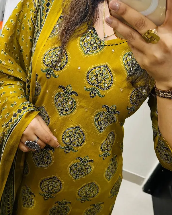 Mustard_Yellow_Handblock_Print_Kurta_Set_with_Dupatta