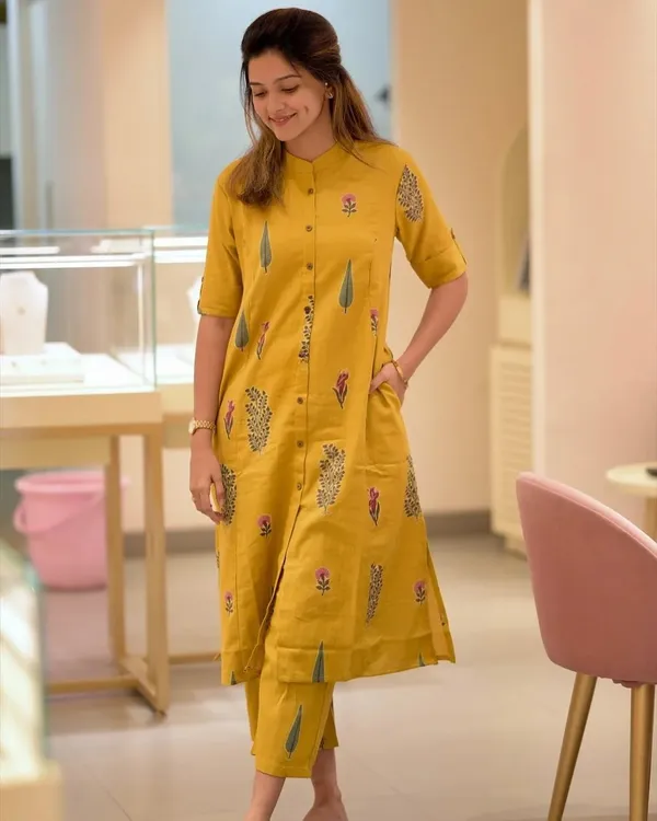 Mustard_Yellow_Handblock_Printed_Kurta_Set