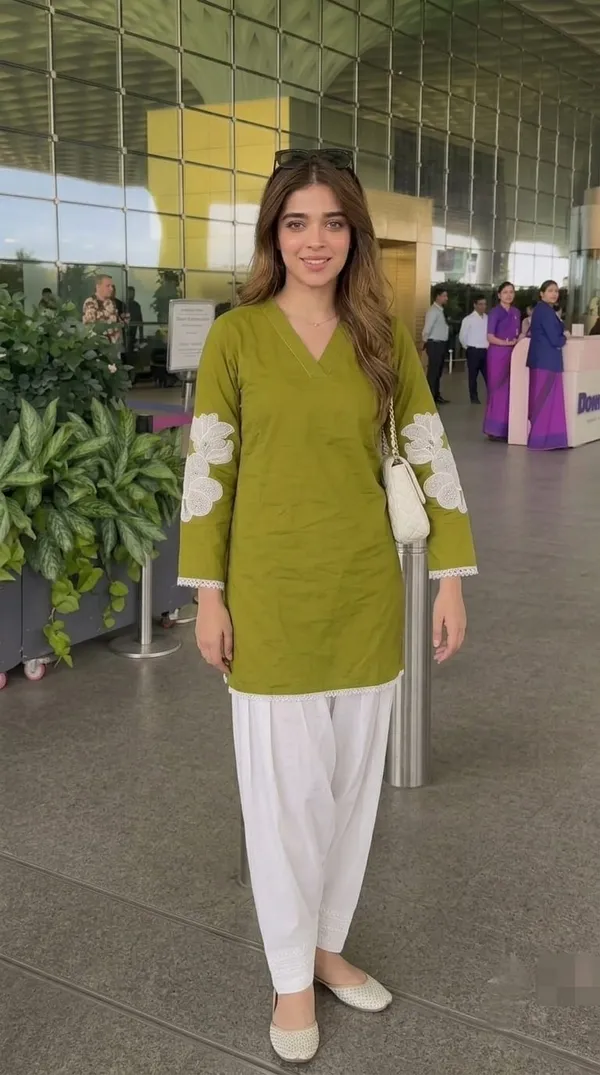 Olive_Green_Embroidered_Straight_Kurta_with_White_Salwar