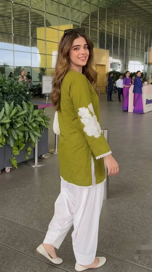 Olive_Green_Embroidered_Straight_Kurta_with_White_Salwar