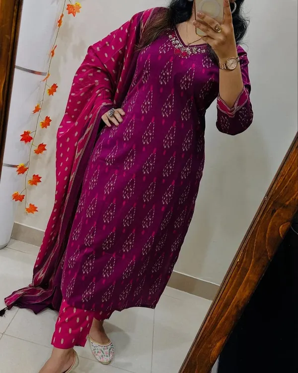 Wine_Magenta_Ikat_Print_Cotton_Kurta_Set_with_Dupatta