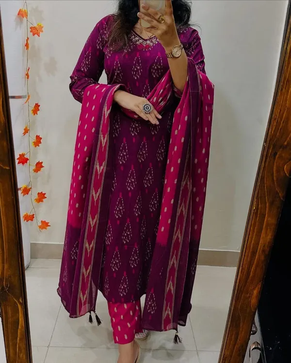 Wine_Magenta_Ikat_Print_Cotton_Kurta_Set_with_Dupatta