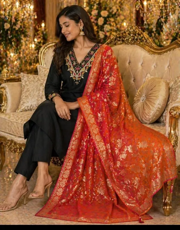 Elegant_Black_Embroidered_Salwar_Suit_with_Banarasi_Dupatta