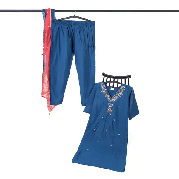 Blue_Elegant_Embroidered_Kurta_Set_With_Dupatta_For_Women