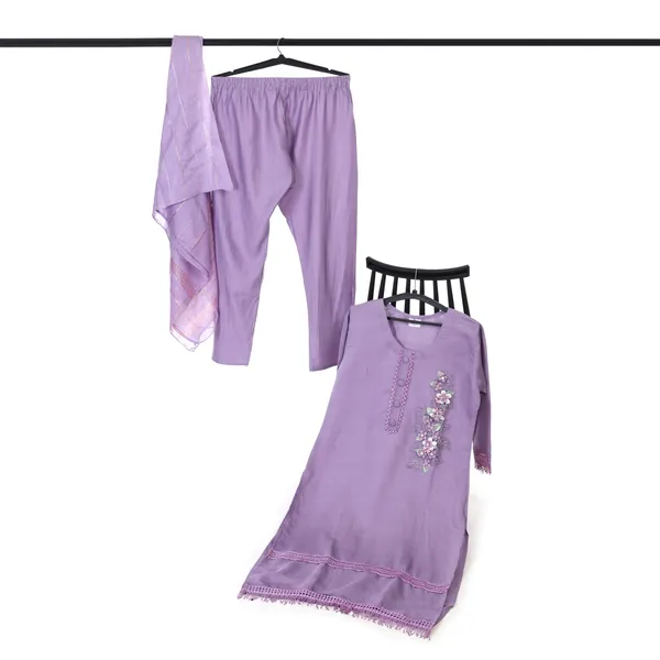 Lavender_Elegant_Embroidered_Kurta_Set_With_Dupatta_For_Women