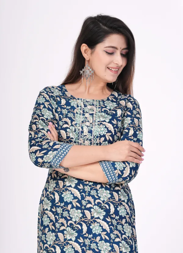 Blue_&_Gold_Cotton_Rayon_Round_Neck_Embroidered_3/4Th_Sleeve_Kurta_For_Women