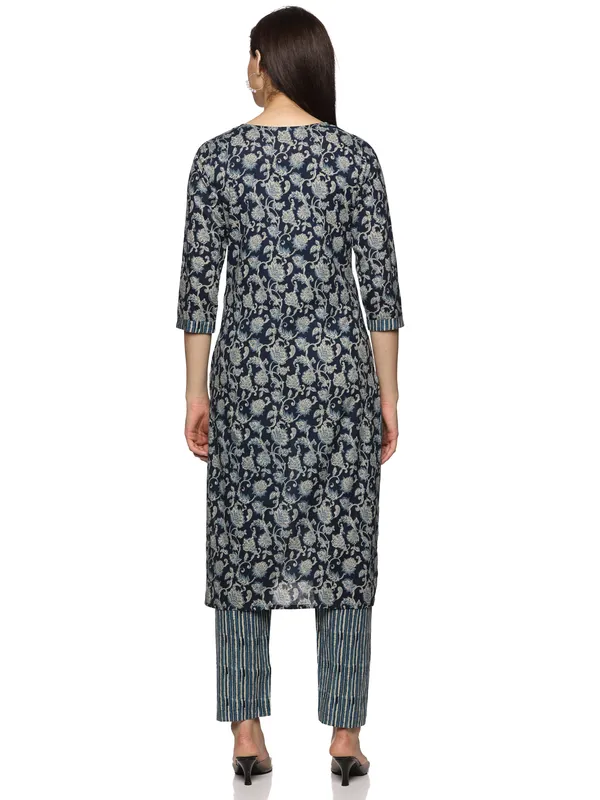 Dark_Blue_Cotton_Rayon_Floral_Printed_Straight_Kurta_&_Pant_Set_For_Women