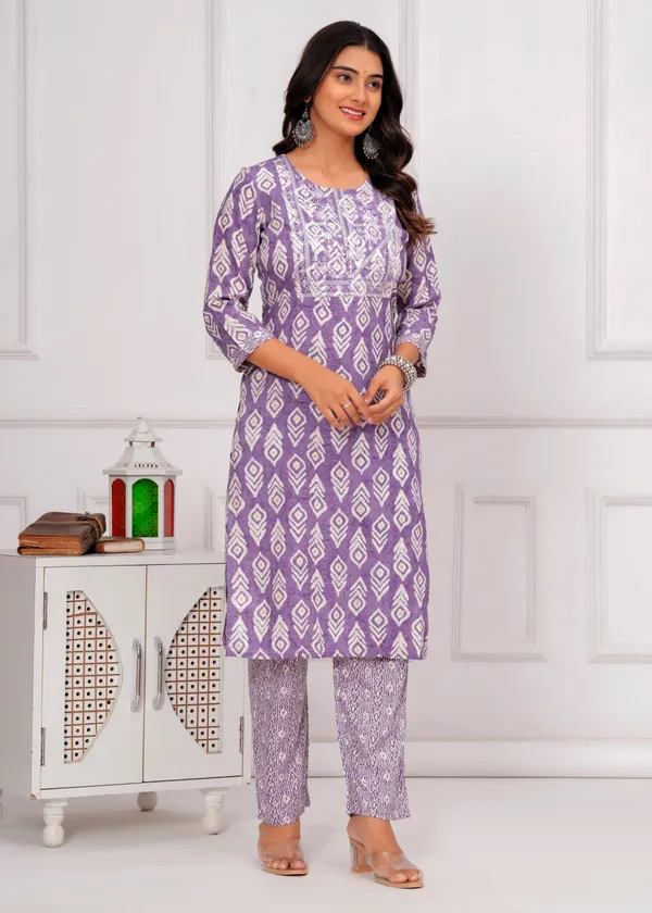 Purple_&_White_Cambric_Cotton_Round_Neck_Floral_Embroidery_Printed_Straight_Kurta_&_Pant_Set_For_Women