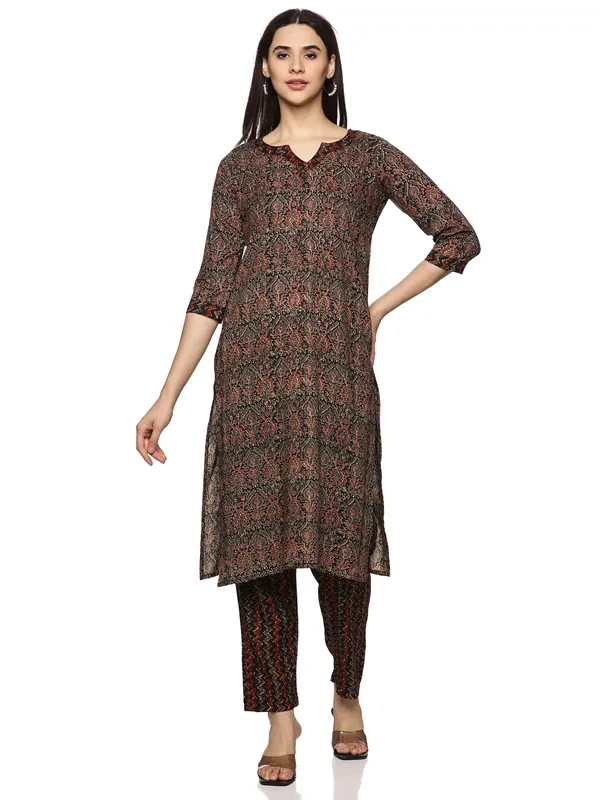 Black_Cotton_Rayon_Floral_Printed_Straight_Kurta_&_Pant_Set_For_Women