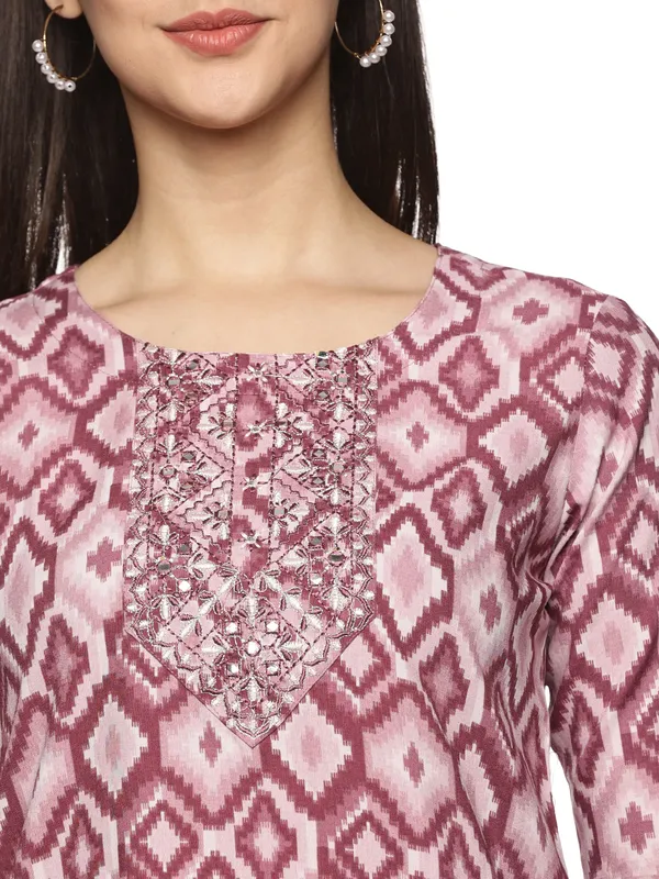 Dark_Pink_Cotton_Rayon_Round_Neck_Embroidery_Floral_Printed_3/4Th_Sleeve_Kurta_For_Women