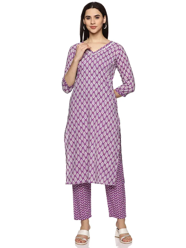 Purple_Cotton_Rayon_Floral_Printed_Straight_Kurta_&_Pant_Set_For_Women