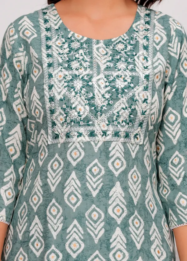 Light_Green_&_White_Cambric_Cotton_Round_Neck_Floral_Embroidery_Printed_Straight_Kurta_&_Pant_Set_For_Women