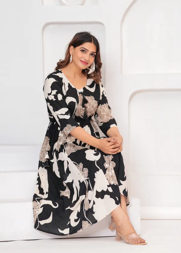 Black_Rayon_Regular_Fit_Solid_Anarkali_Kurta_Dress_For_Women