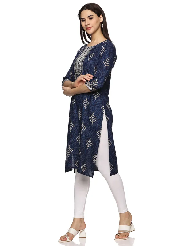 Blue_Cotton_Rayon_Round_Neck_Embroidery_Floral_Printed_3/4Th_Sleeve_Kurta_For_Women