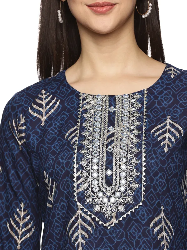 Blue_Cotton_Rayon_Round_Neck_Embroidery_Floral_Printed_3/4Th_Sleeve_Kurta_For_Women