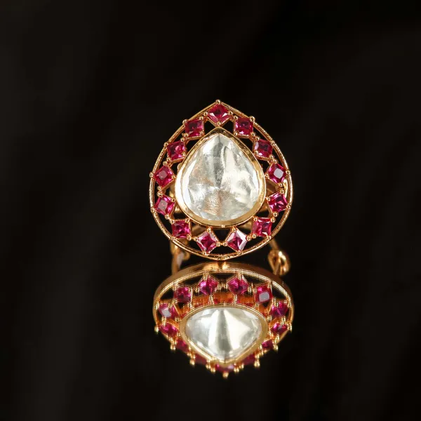 Red_Leaf_Shaped_Red_Ruby_Kundan_Ring