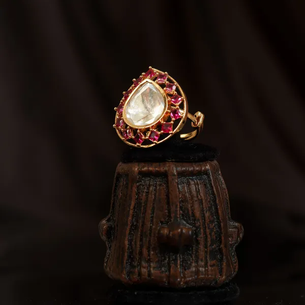 Red_Leaf_Shaped_Red_Ruby_Kundan_Ring