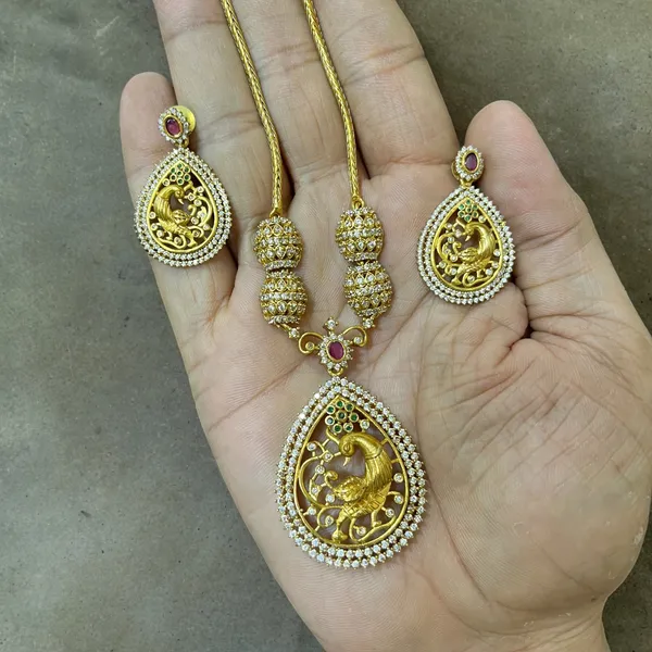 Traditional_Peacock_Design_Set