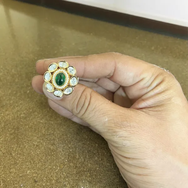 Green_Elegant_Green_Gold_Plated_Kundan_Ring