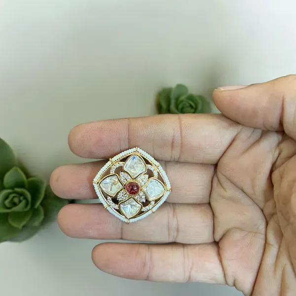 Red_Stunning_Mother_Of_Pearl_Red_Ruby_Kundan_Ring