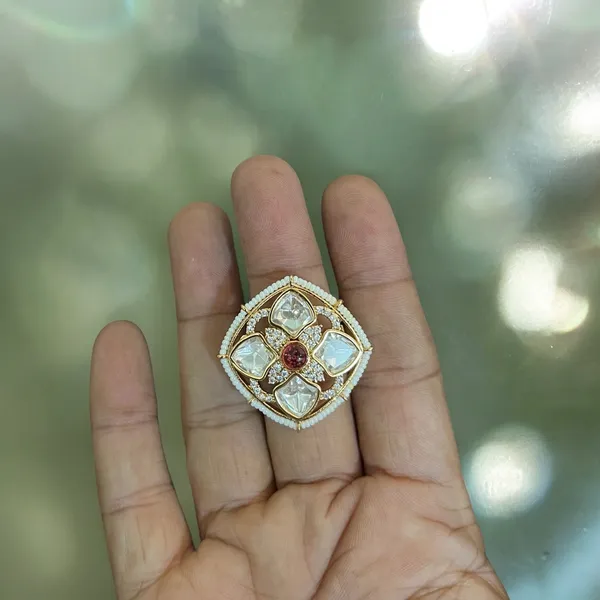 Red_Stunning_Mother_Of_Pearl_Red_Ruby_Kundan_Ring