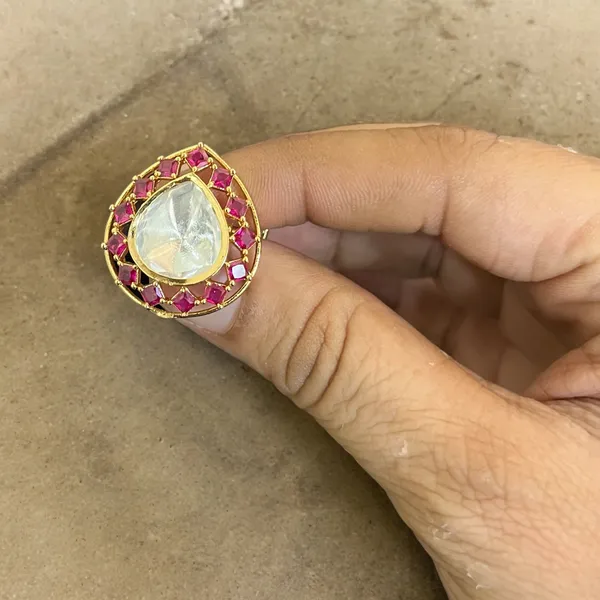 Red_Leaf_Shaped_Red_Ruby_Kundan_Ring