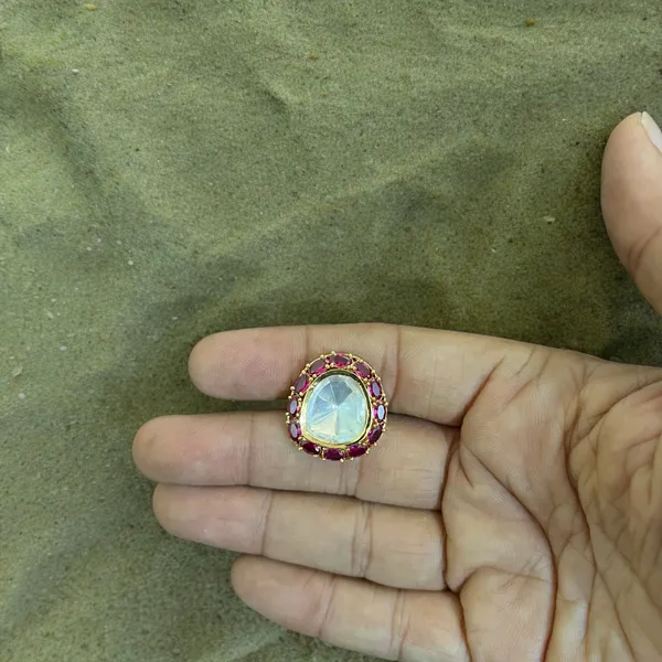 Red_Dazzling_Uncut_Red_Ruby_Kundan_Ring