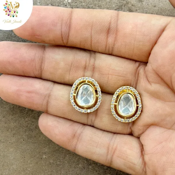 White_Uncut_Shaped_Kundan_Chain_Set