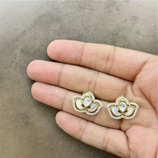 White_Crystal_White_Kundan_Chain_Set_For_Women
