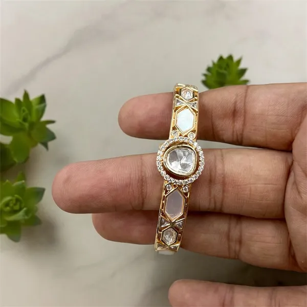 White_Crystal_White_Gold_Plated_Kundan_Bracelet