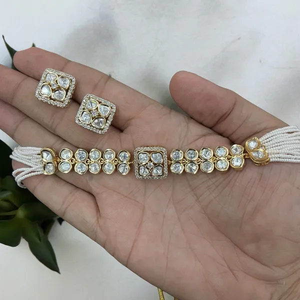 Dazzling_White_Kundan_Choker_Set